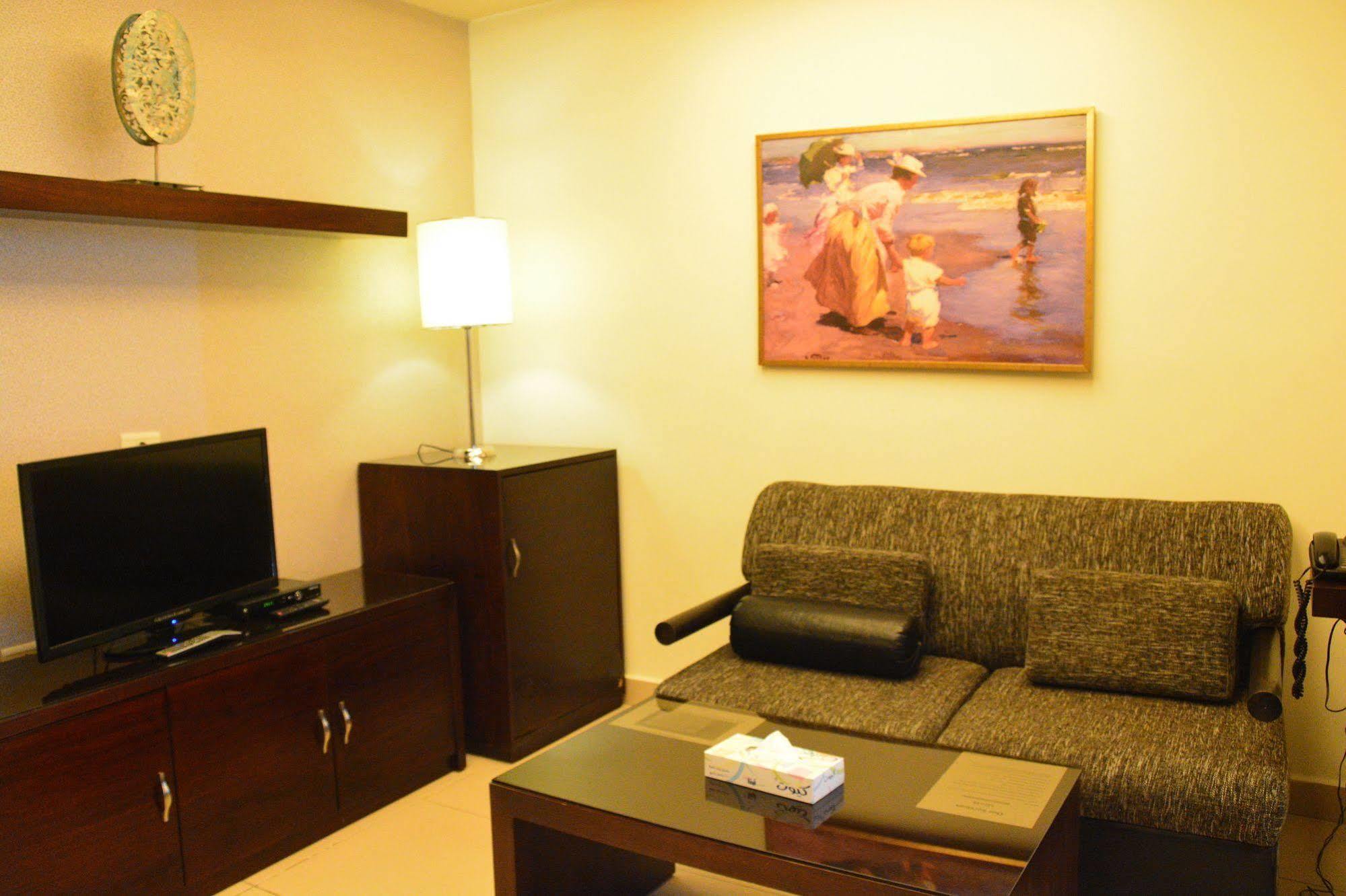 Nadine Hotel Suites Ammán Kültér fotó